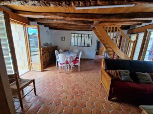 Villas Gites for 10 people with swimming pool : photos des chambres