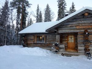 Isokelo Log Apartments