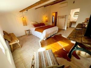 Appart'hotels La Maison de Lyna - Suites de charme intra-muros avec parking & autonomie : photos des chambres