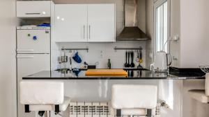 Modern Stunning Townhouse 3 bed 2 bath on La Torre CE51LT