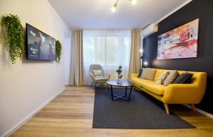 Lemonade - Stylish 1BR Apartment in Obor District
