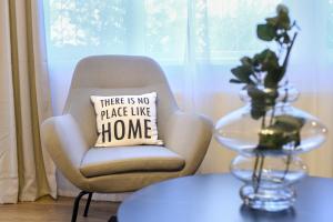 Lemonade - Stylish 1BR Apartment in Obor District