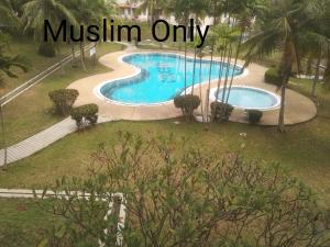 Haji Din Cocobay Condo