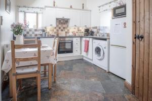 The Old School Cottage Ship Farm - 1 Bedroom - Rhossili