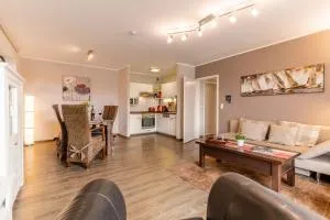 Die Ostseeperle mit Pool - Harkensee