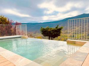 Maisons de vacances Gites en Ardeche avec Piscine et vue magnifique sur la vallee : photos des chambres