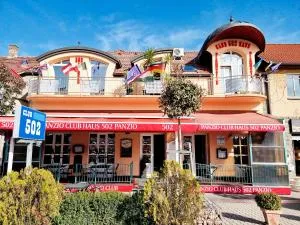 Club Haus 502 Kalocsa - Baja