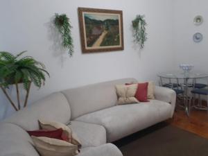 Apartamento 2 dormitórios, wifi, ponta da praia, predio em frente ao mar - Santos