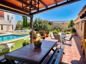 Casas Rurales Venta Seca complejo Rural para 24-28 plazass