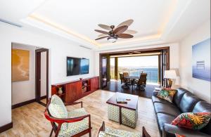 360 Splendor 207A, Playa Flamingo