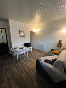 Appartements La Bordelaise - Logement cosy avec jardin a Begles : photos des chambres