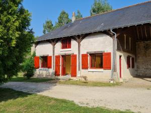 Maisons de vacances Gite de l'orangerie du chateau de Jallanges- 11 personnes : photos des chambres