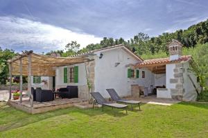 Roinizza in Prtlog (Haus für 4-5 Personen)