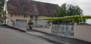 Le(s) Nichoir(s) Pusignieu