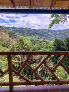 Las cabañas del escobo-CABAÑA GUACAMAYAS