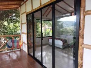 Las cabañas del escobo-CABAÑA GUACAMAYAS - Nimaima