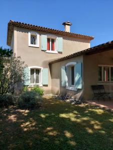 Maisons de vacances Fayence Villa with private pool : photos des chambres