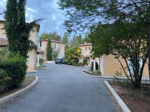 Maisons de vacances Fayence Villa with private pool : photos des chambres