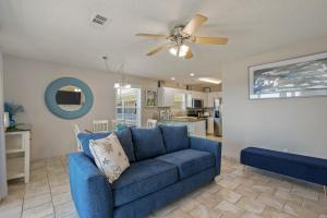 200 yds to private gated beach access- 3BR-2BA- quiet location in the heart of Destin!