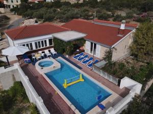Villa Lucia with private pool and a whirlpool