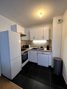 New Ney - Disney-Ideal FamilyFriends