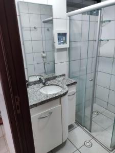 Apartamento com piscina a uma quadra da praia de jatiuca