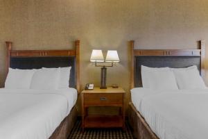 Queen Room with Two Queen Beds - Non Smoking room in Best Western PLUS Bryce Canyon Grand Hotel