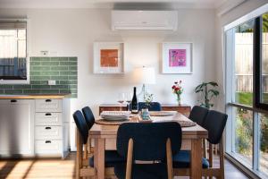 Indus- a bright and welcoming home