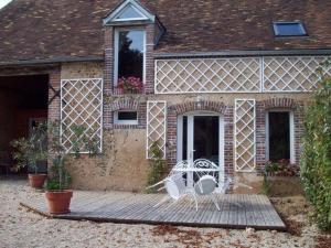 Gîte Douchy-Montcorbon-Douchy, 3 pièces, 5 personnes - FR-1-590-105