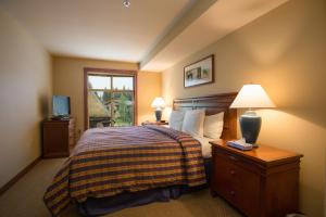 3219 - Three Bedroom Standard Powderhorn Lodge condo