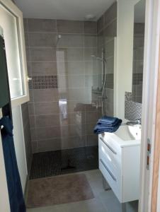 Chambre au calme entourée par la nature.