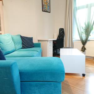 Bright and cozy city center 1 br ap, Free parking!