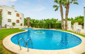 2 Bedroom Cozy Apartment In Orihuela