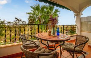 2 Bedroom Cozy Apartment In Orihuela