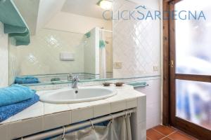 Costa Corallina Villa with direct beach access and stunning views