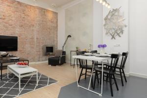 Western Side of Vistula River Apartment Radna by Renters