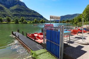 Ranzanico Trilocale Vista Lago 6 posti letto Fast Wi-Fi checkin24h