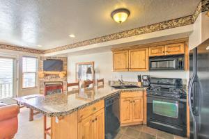 Cozy Eden Condo Retreat < 6 Mi to Ski Resort!