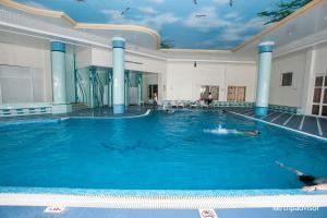 Golf Residence- Families and Couples Only