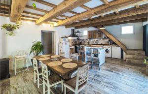 Maisons de vacances Nice home in Cazouls-ls-Bziers with 3 Bedrooms and WiFi : photos des chambres