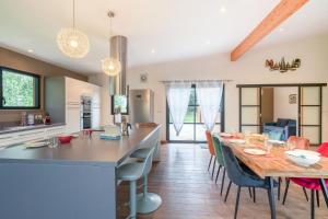 Maisons de vacances Charmante maison pour 6 personnes au coeur du Finistere a Plogastel-Saint-Germain : photos des chambres