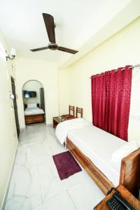 Rishika Guest House And Banquet