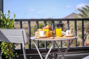 Casa Atlantida-quiet House with balcony and fast wifi