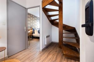 N1 Des Études Cosy Duplex Netflix Balcon ConciergerieDameCarcas