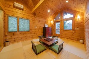 Suite Villa Yamanakako Finland Log