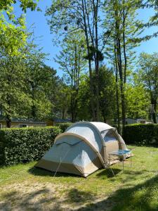 Campings Camping Paradis Le Pressoir : photos des chambres