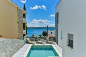 Modern Villa Futura with pool
