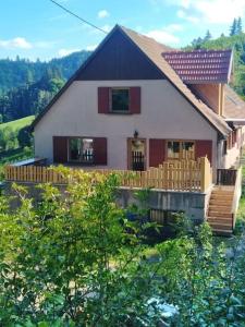 Maisons de vacances L'Estive, gite a la ferme en montagne : photos des chambres