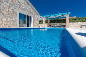 Stone Villa Gelosia Rustica with pool