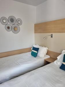 Hotels Hotel Cantosorgue : Chambre Lits Jumeaux